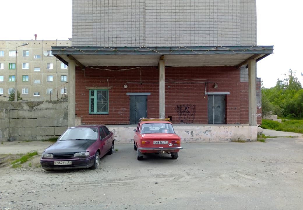 торговое помещение р-н Ковдорский г Ковдор ул Комсомольская 10к/4 фото 2