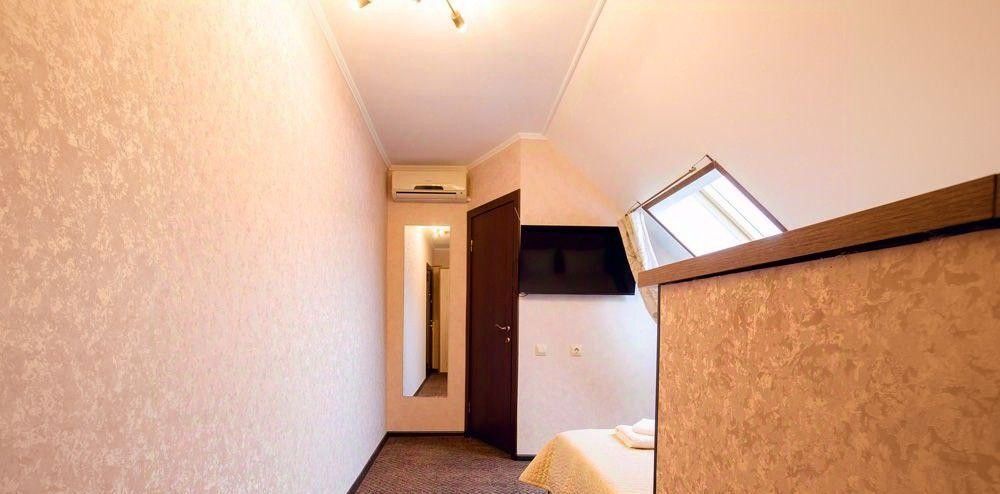 комната г Великий Новгород ул Обороны 3/1 фото 2