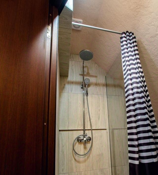 комната г Великий Новгород ул Обороны 3/1 фото 6