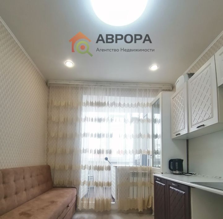 квартира г Сургут пр-кт Мира 44 фото 2