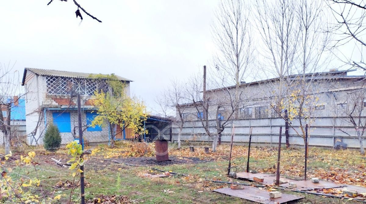 дом г Волжский снт Строитель ул Волжская фото 22