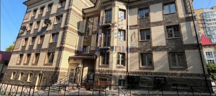 квартира г Киров р-н Первомайский ул Володарского 143 фото 1