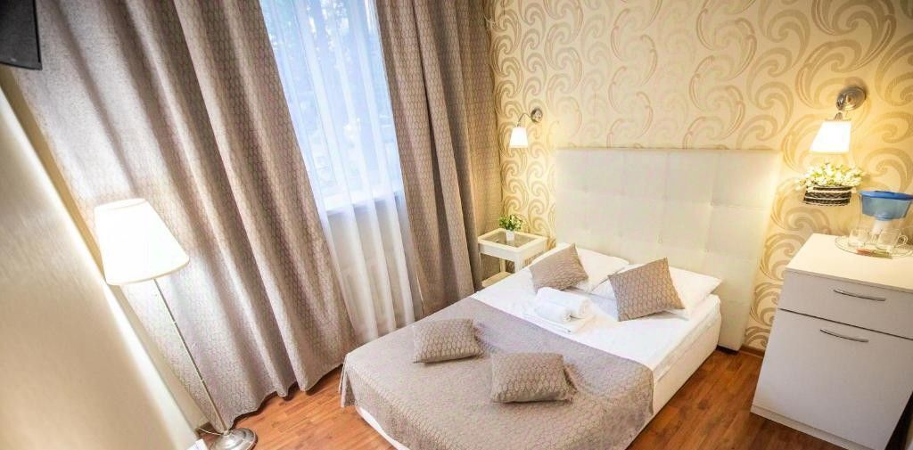 комната г Саратов р-н Кировский ул Аткарская 37 фото 1