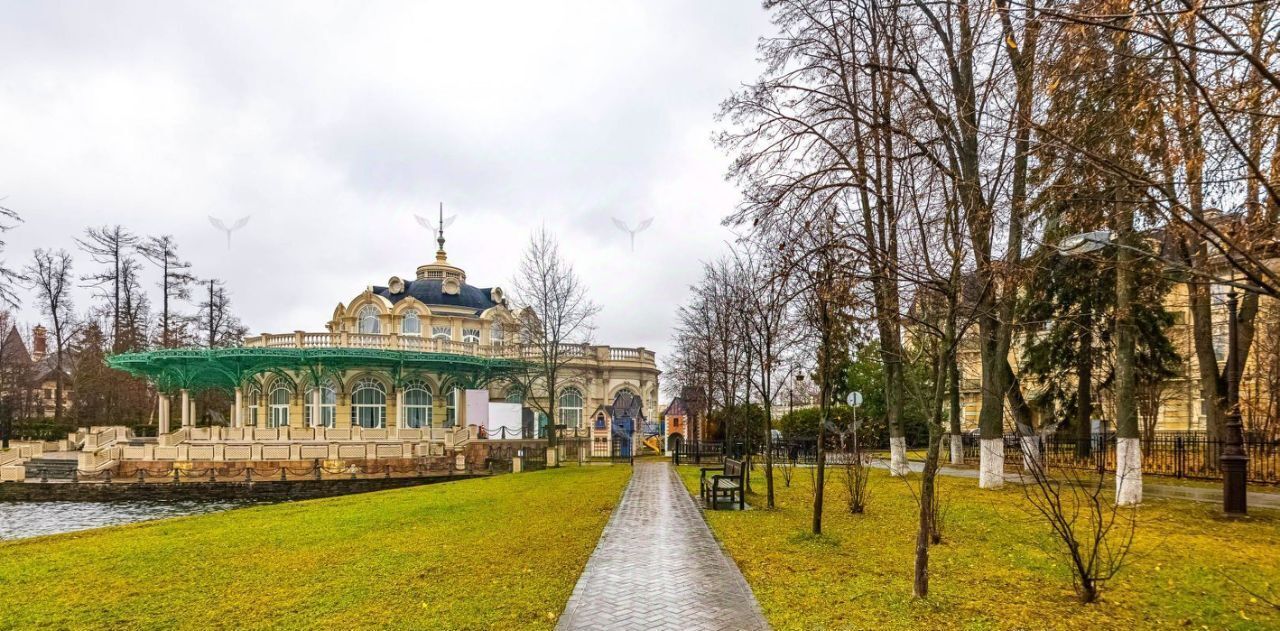 дом г Москва Александровский сад, пл. Соборная фото 20