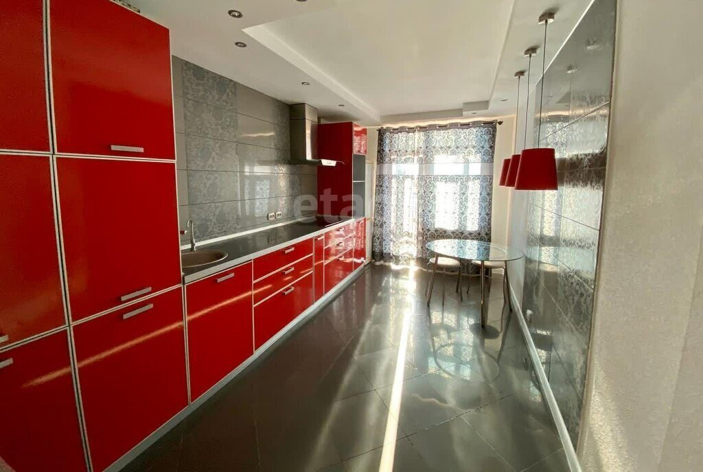 квартира г Омск пр-кт Комарова 15 фото 1