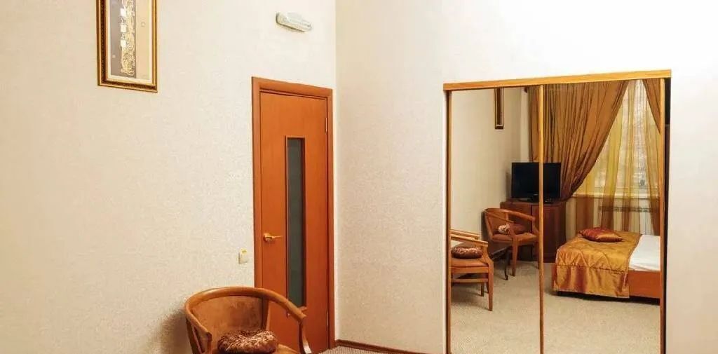 комната г Орск р-н Октябрьский Новый город пр-кт Ленина 93б фото 2