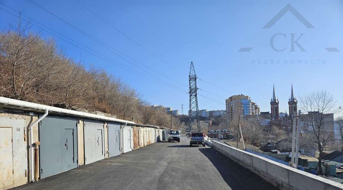 гараж г Владивосток р-н Ленинский ул Володарского 49а фото 2