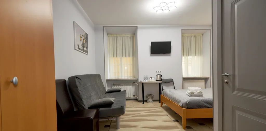 комната г Санкт-Петербург метро Адмиралтейская ул Гороховая 3 фото 1