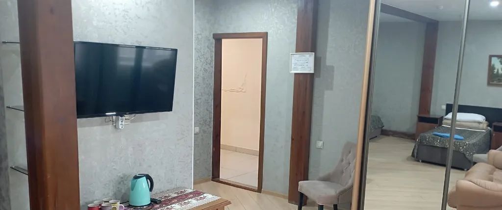 комната г Красноярск р-н Советский пр-кт Металлургов 51а/3 фото 2