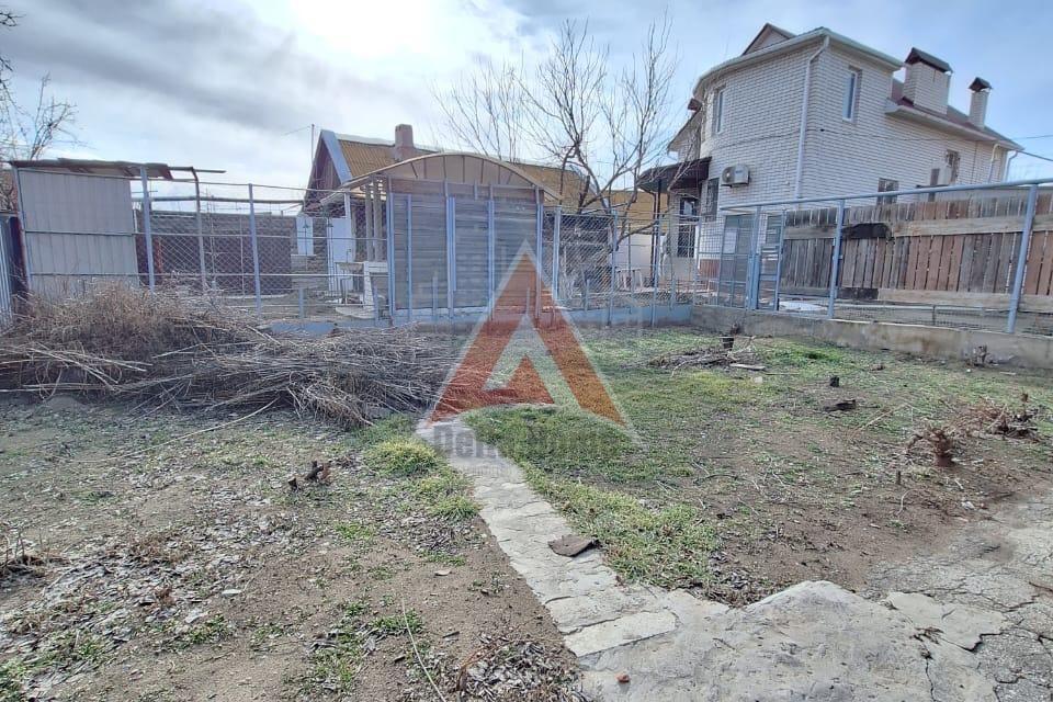 дом г Астрахань р-н Ленинский Астрахань городской округ, Даргомыжского, 1 / Спортивная, 38 фото 2