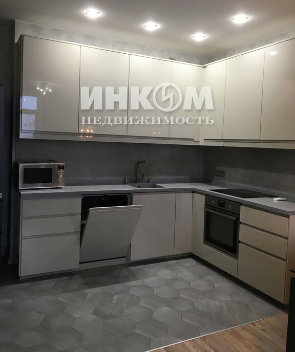 квартира г Москва метро Орехово ул Маршала Захарова 3 фото 1