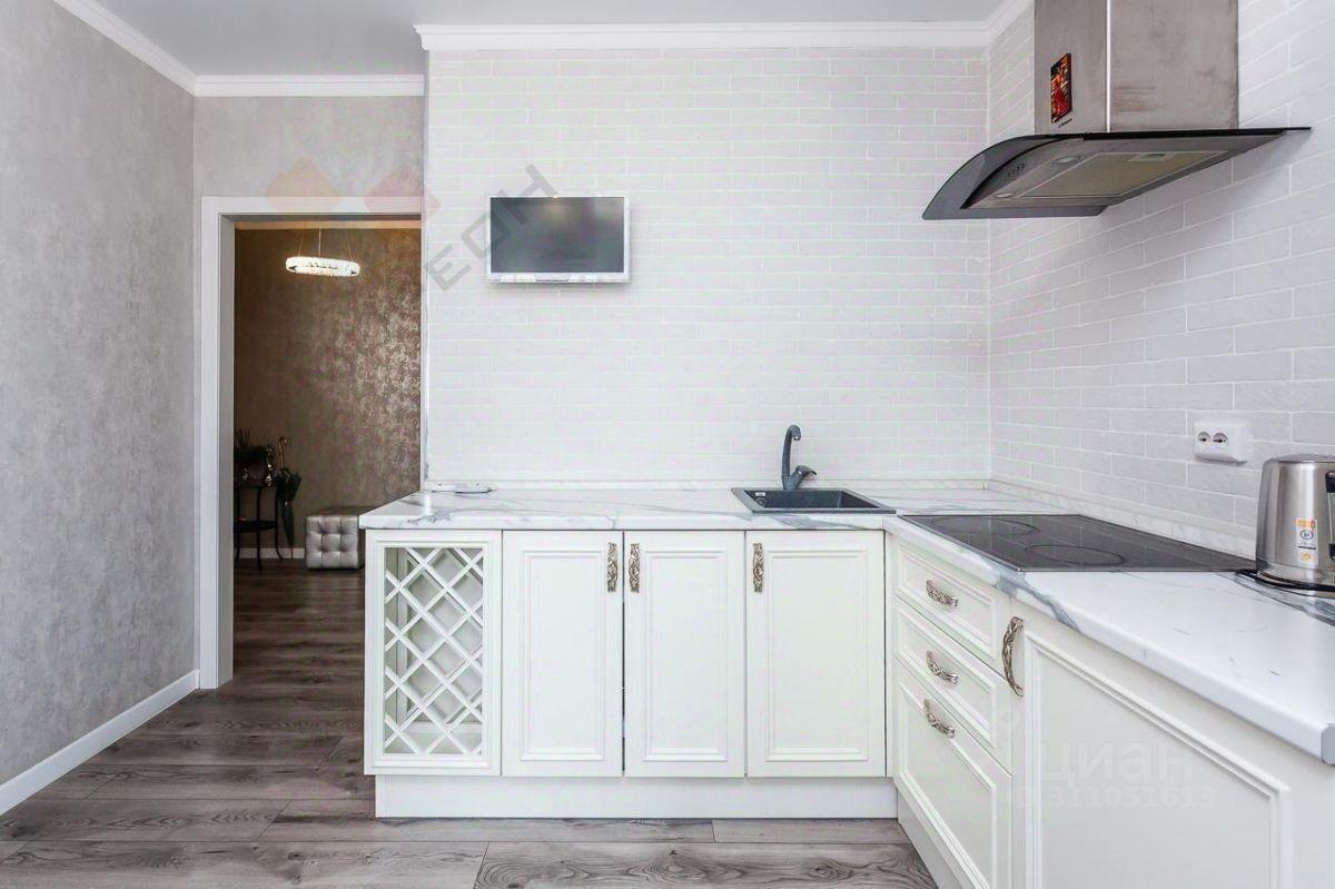 квартира г Краснодар р-н Прикубанский ул им. Героя Яцкова И.В. 15/2 фото 2
