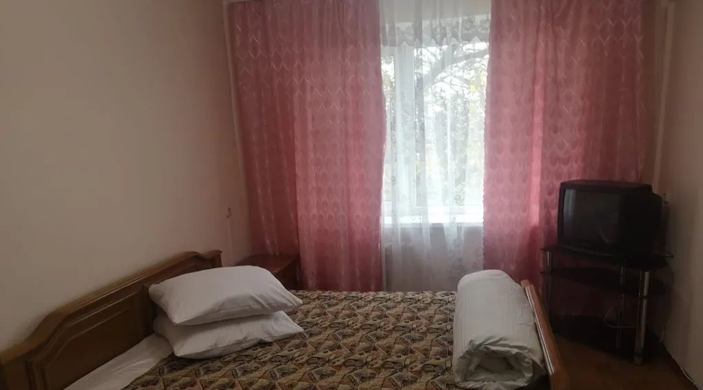 комната р-н Тихорецкий г Тихорецк ул Ударников 12 фото 3