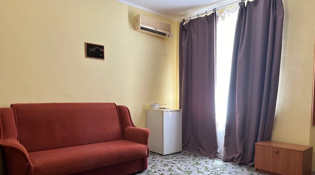 комната г Судак ул Консульская 32 фото 2