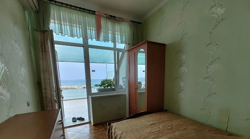 комната г Феодосия пгт Орджоникидзе ул Двуякорная 5 фото 2
