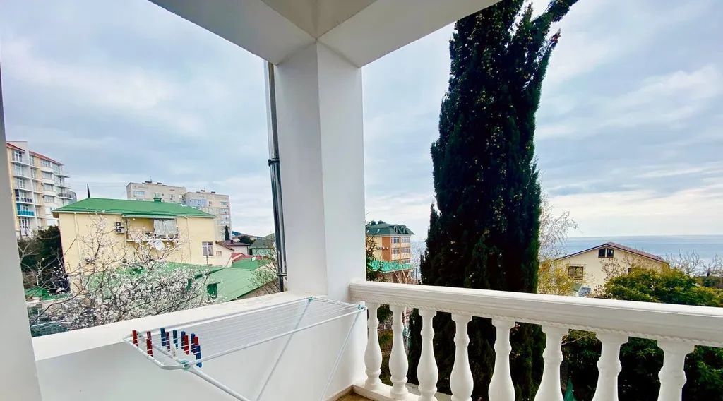 комната г Ялта пгт Кореиз ш Кореизское 10б фото 6