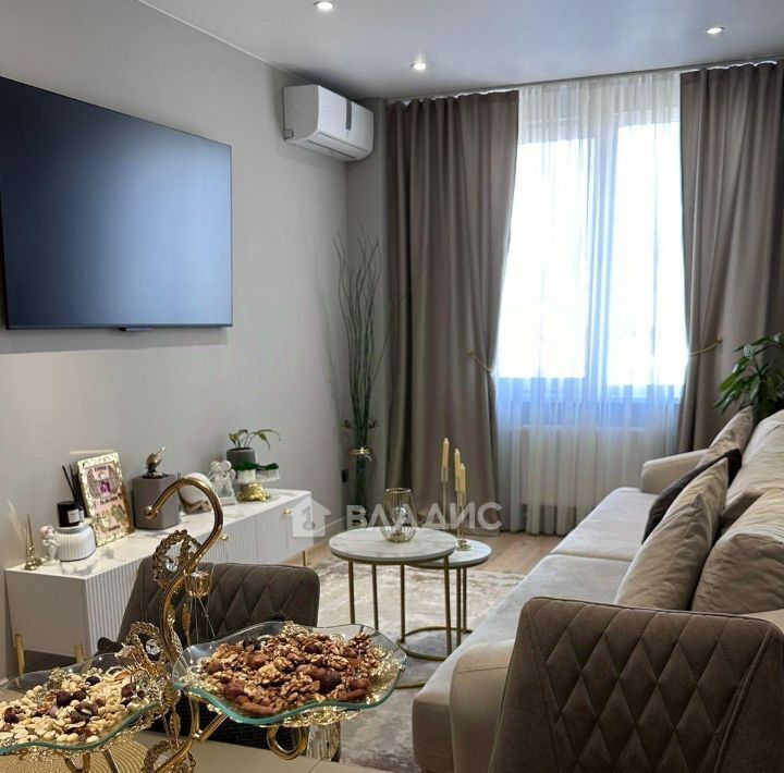 квартира г Волгоград р-н Дзержинский ул им. Кортоева 6 фото 8