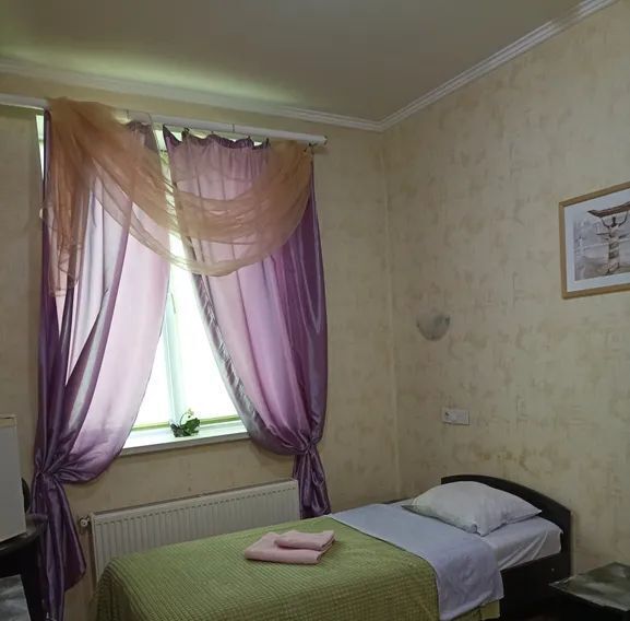 комната г Таганрог ул Чехова 156 фото 1