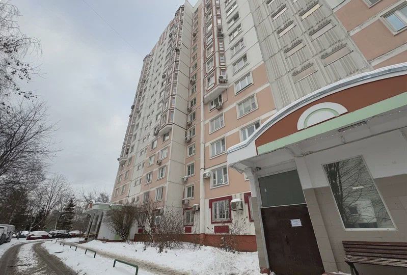 квартира г Москва метро Юго-Западная ул Академика Анохина 9 фото 1