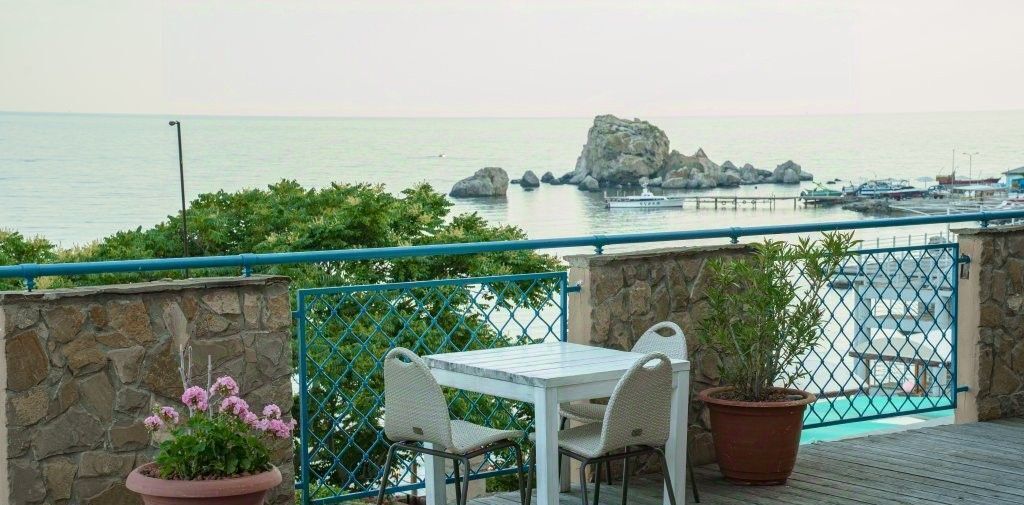комната г Судак ул Морская 1а фото 4