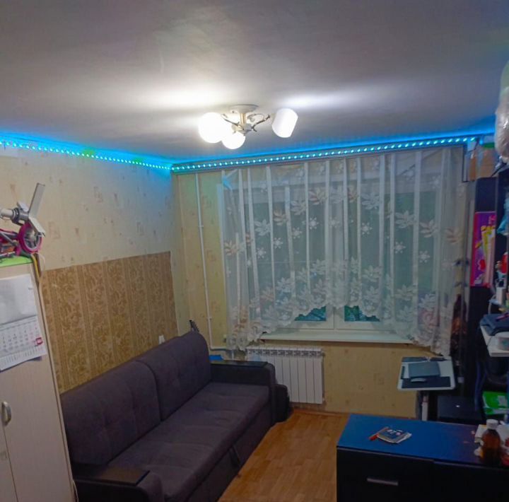 комната г Тольятти р-н Автозаводский б-р Орджоникидзе 7 5-й кв-л фото 1