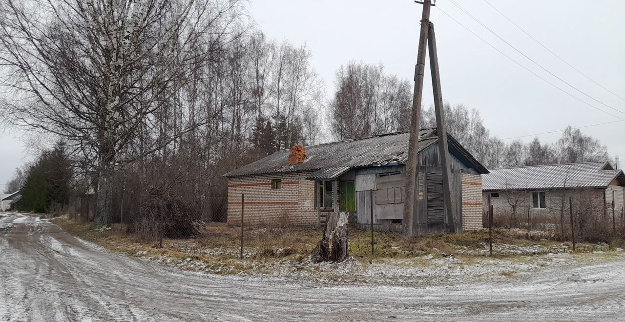 дом р-н Солецкий д Дуброво ул Парковая Сольцы фото 3