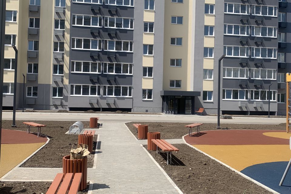 квартира г Тольятти р-н Автозаводский б-р Приморский 58 Тольятти городской округ фото 1