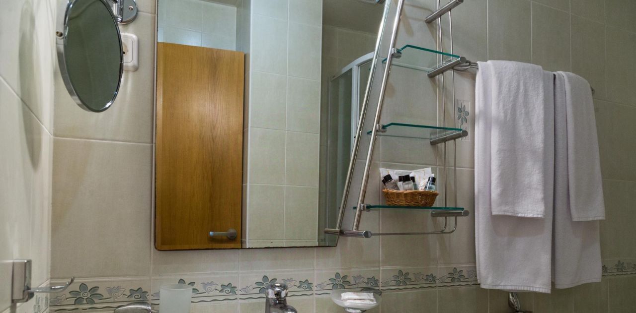 комната г Ялта г Алупка ул Калинина 38 фото 3