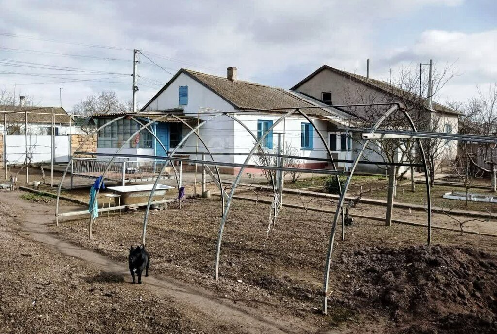 дом р-н Черноморский с Медведево ул Полтавская Медведевское сельское поселение фото 12