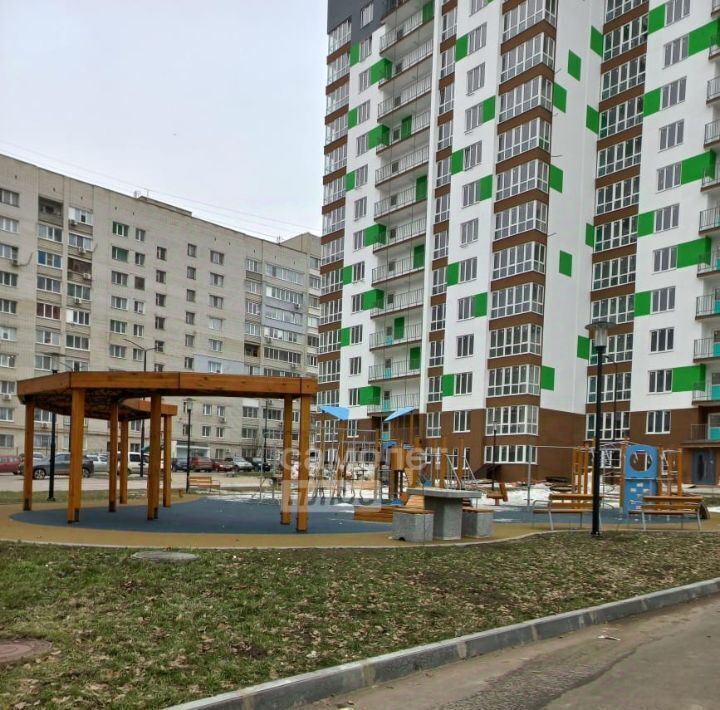 квартира г Саратов р-н Ленинский ул Лунная 25б фото 1
