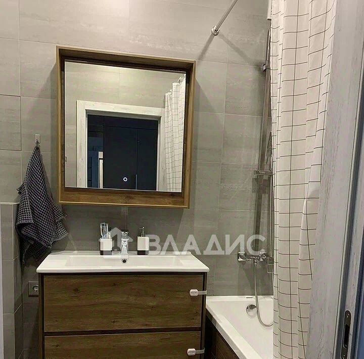 квартира г Красноярск р-н Советский ул Партизана Железняка 48и фото 5