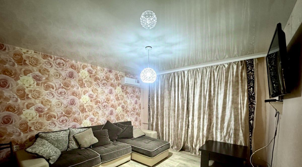 квартира г Волгоград р-н Центральный пр-кт им. В.И. Ленина 68 фото 1