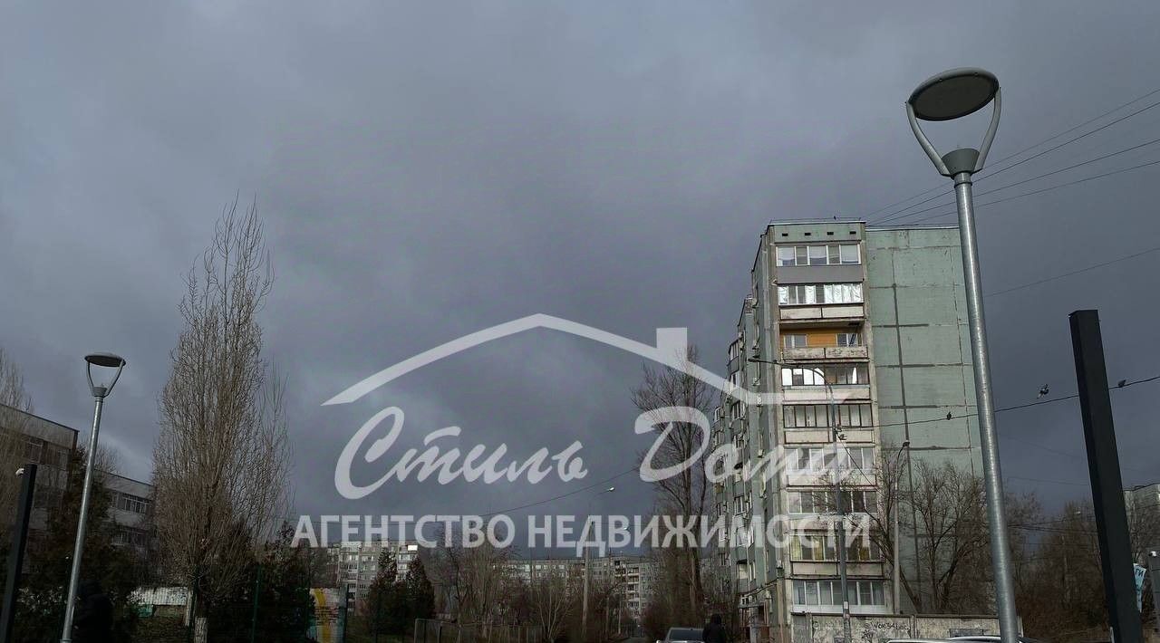 квартира г Волгоград р-н Советский ул Казахская 18 фото 1