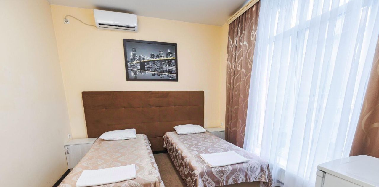 комната г Симферополь р-н Центральный ул Горького 3а фото 1