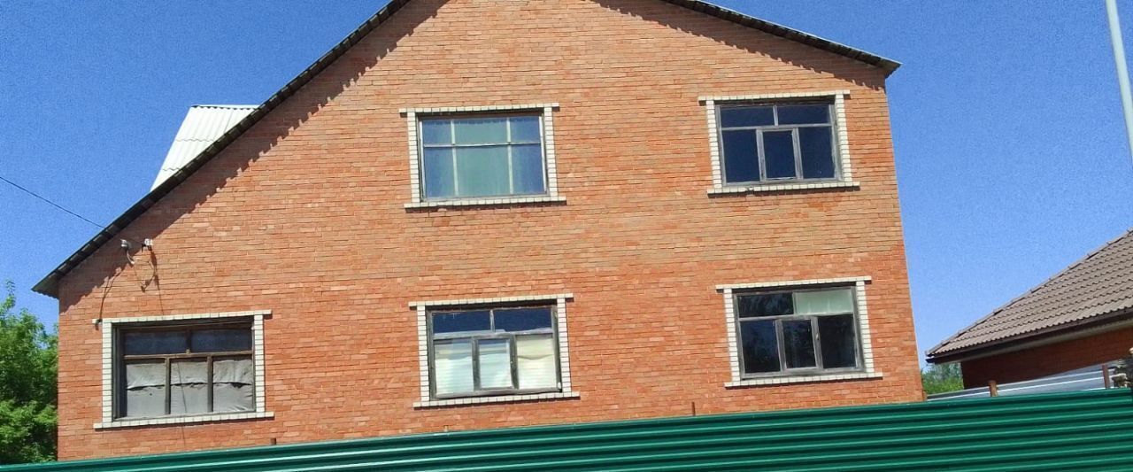 дом р-н Миллеровский г Миллерово ул Ломоносова 1г фото 1