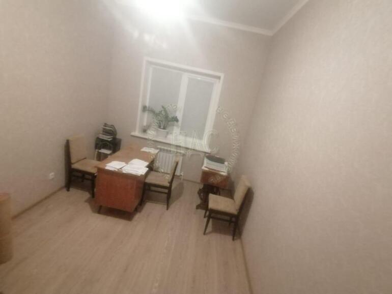 квартира г Курск р-н Центральный ул Семеновская 44 фото 1