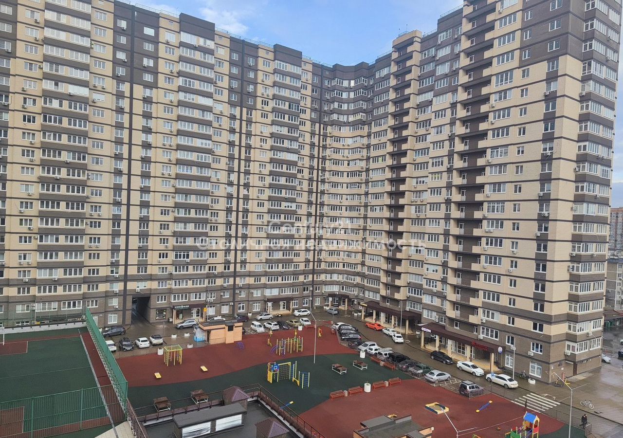 квартира г Краснодар р-н Прикубанский ул Стахановская 1/3 фото 1