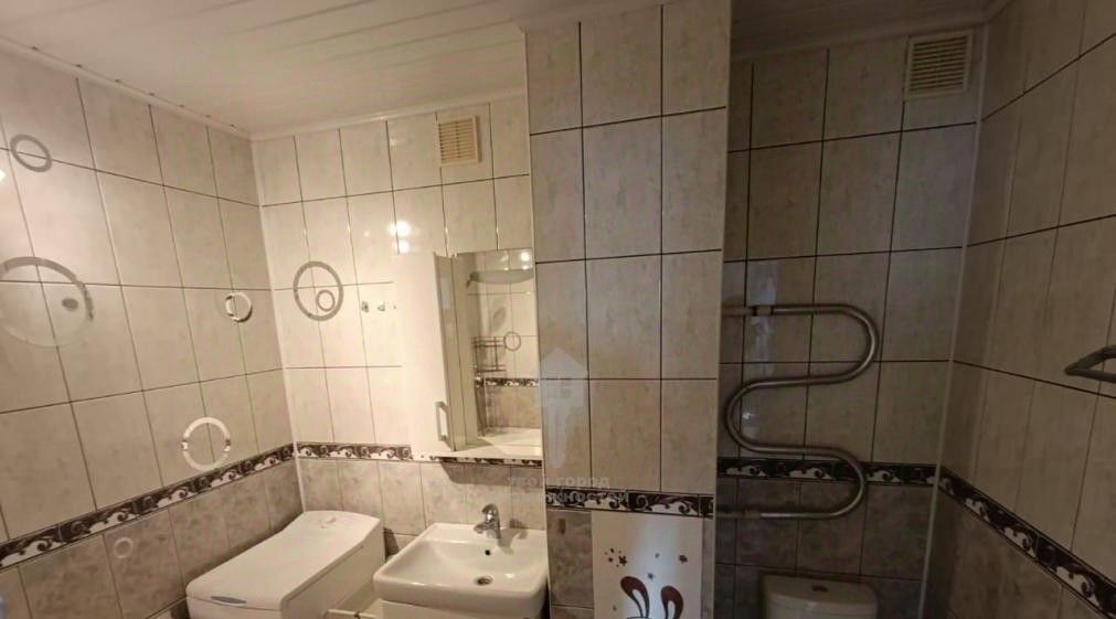 квартира г Омск р-н Кировский Солнечный ул Комкова 4/1 фото 14