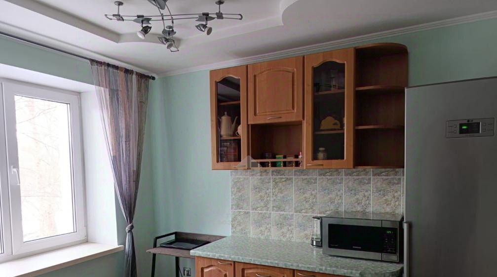 квартира г Омск р-н Кировский Солнечный ул Комкова 4/1 фото 18