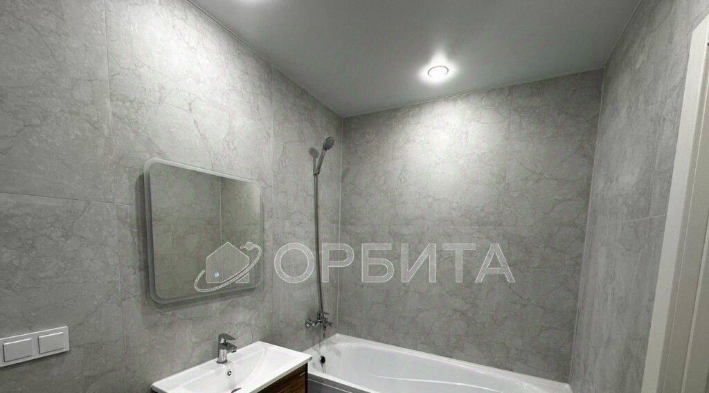 квартира г Тюмень р-н Калининский ул 9 Января 160к/2 фото 6