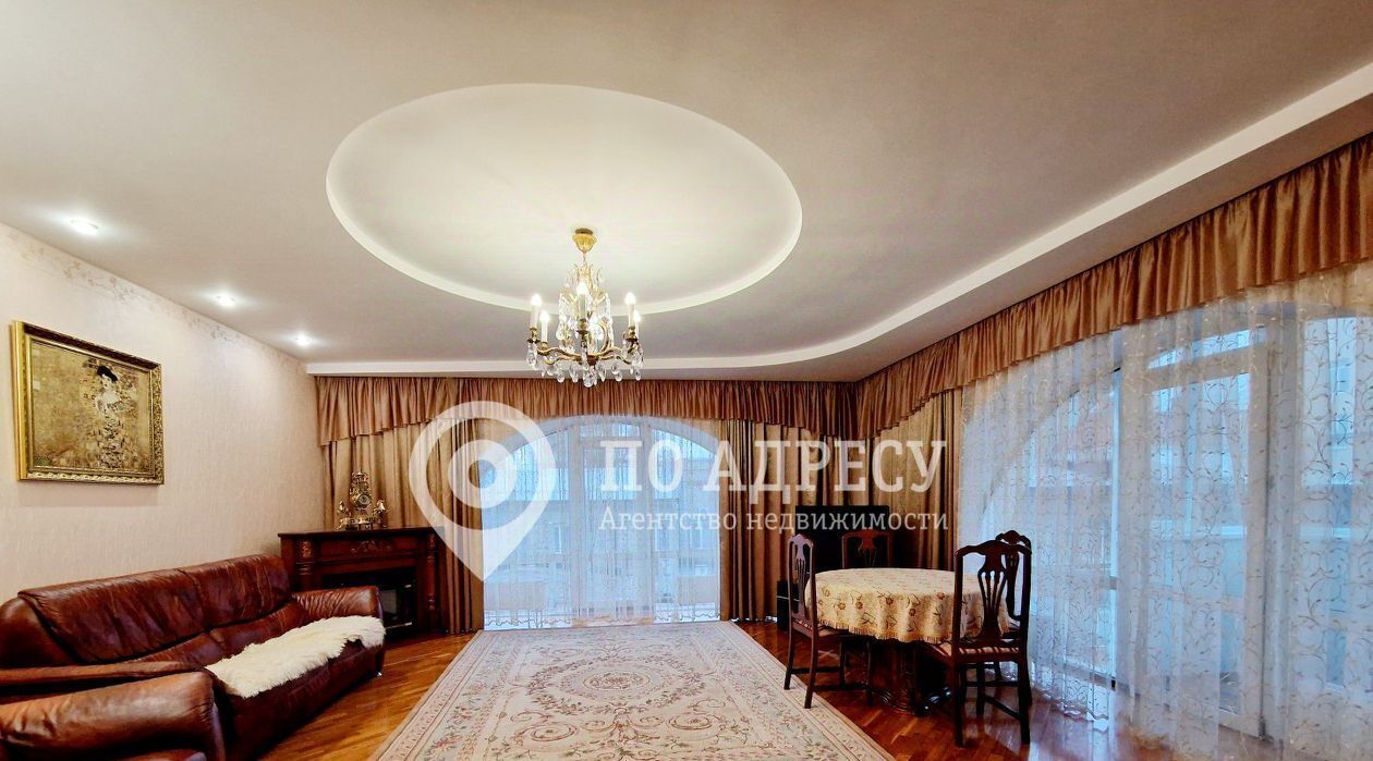 квартира г Саратов р-н Фрунзенский пл Театральная 1/37 фото 6