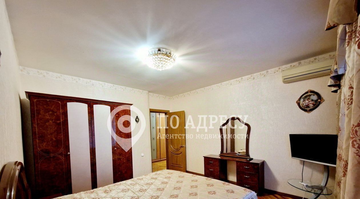 квартира г Саратов р-н Фрунзенский пл Театральная 1/37 фото 13