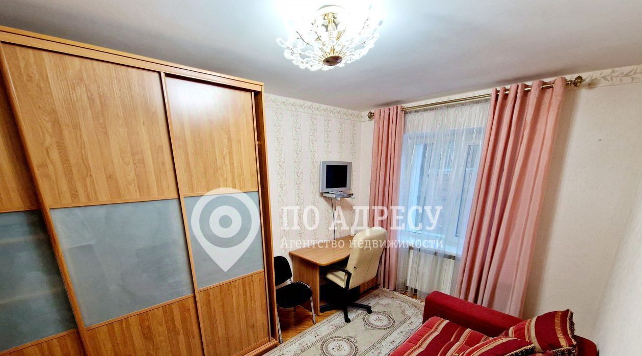 квартира г Саратов р-н Фрунзенский пл Театральная 1/37 фото 15