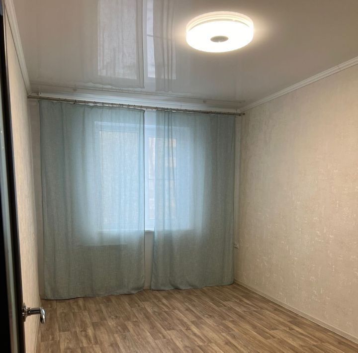 квартира г Омск р-н Кировский ул Лукашевича 21/2 фото 9