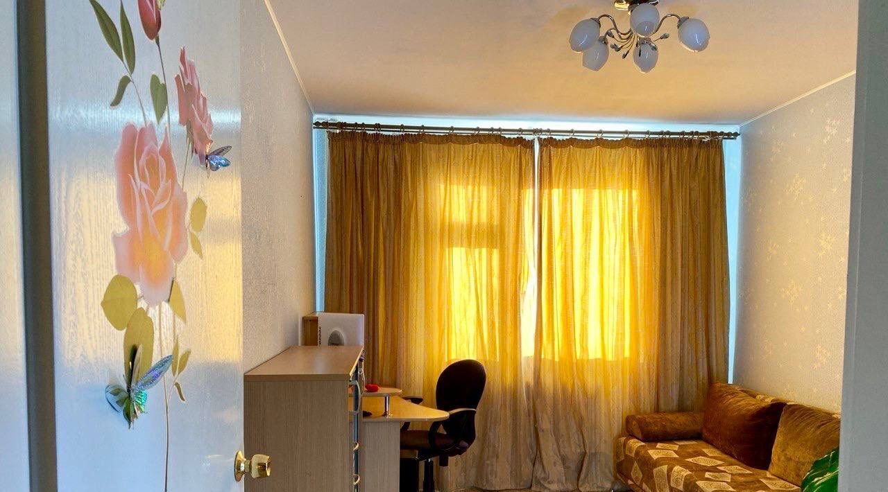 квартира г Салехард ул Гаврюшина 15 фото 9
