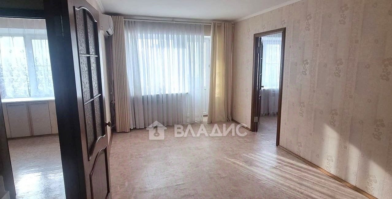 квартира г Брянск р-н Советский ул Вали Сафроновой 58 фото 2