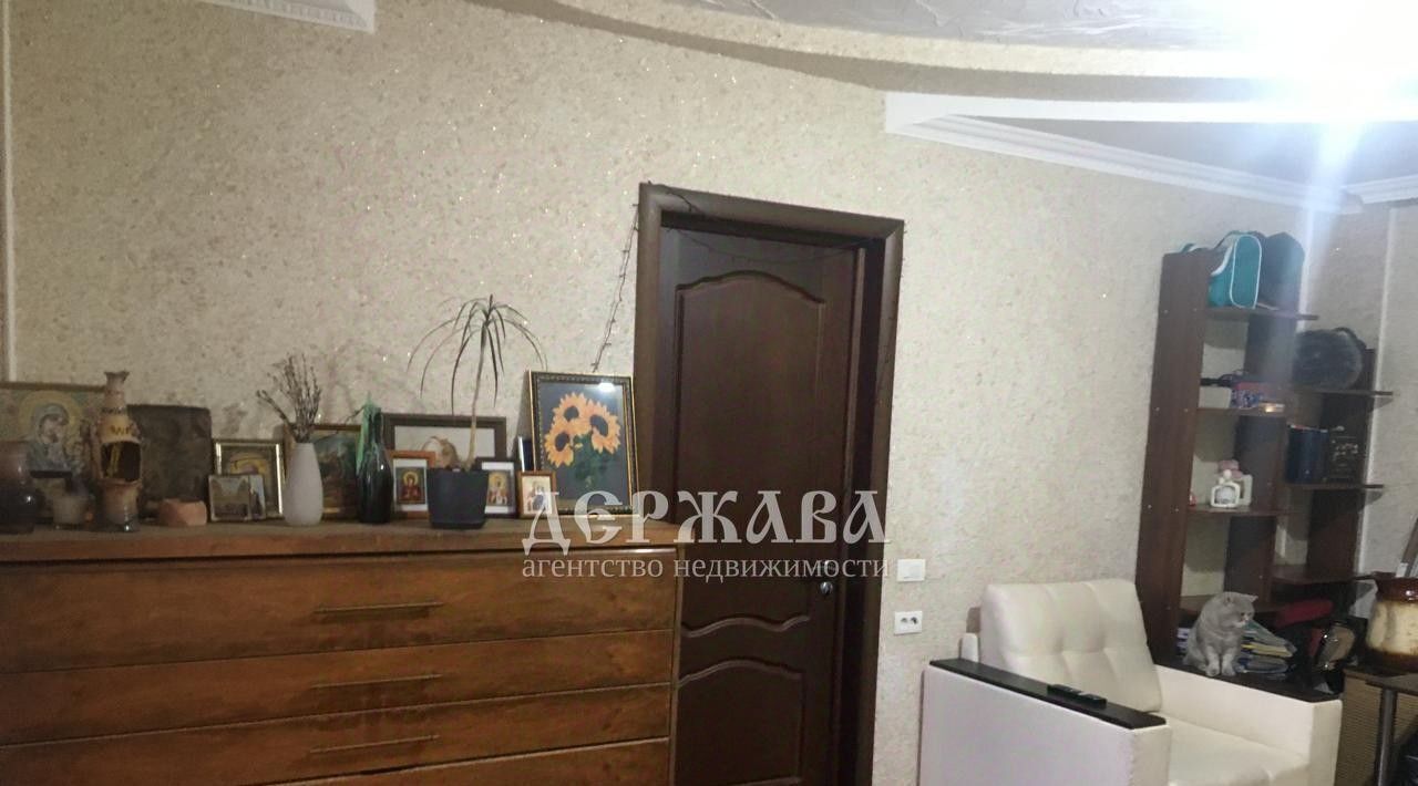 квартира г Старый Оскол мкр Королева 3а фото 2