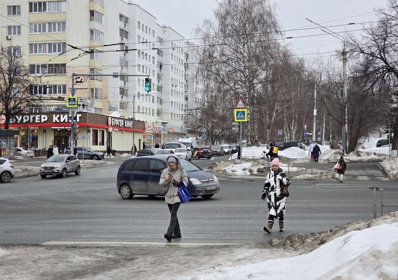 торговое помещение г Уфа р-н Октябрьский пр-кт Октября 70 фото 3