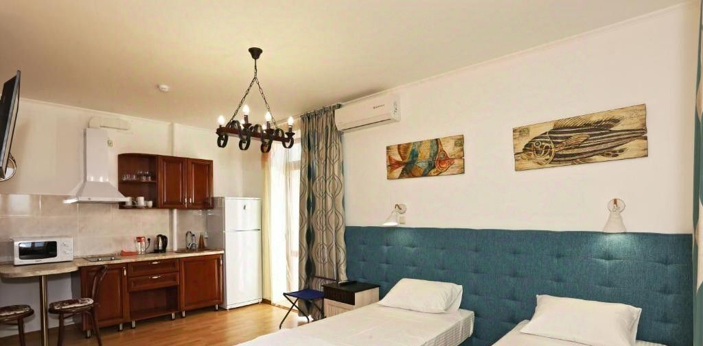 комната г Феодосия ул Суворовская 34 фото 10