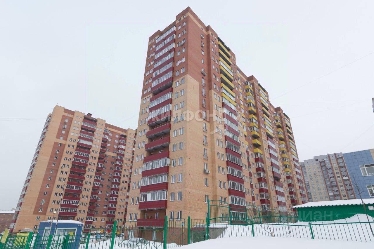 квартира г Новосибирск р-н Дзержинский ул Адриена Лежена 19 фото 2